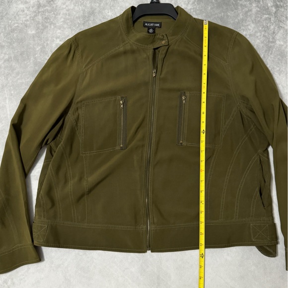 AUGUST MAX SILK SET. Green. Size 4 Plus - Picture 10 of 14